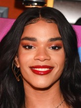 Yasmin Finney fotoğrafı