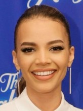 Leslie Grace fotoğrafı