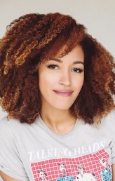 Tawny Newsome  fotoğrafı