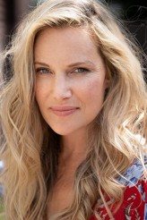 Samantha Tolj fotoğrafı