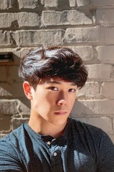 Aleks Lee fotoğrafı