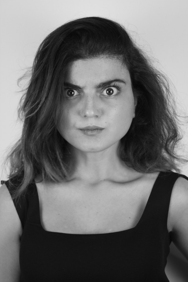 Demet Öz Fotoğrafı