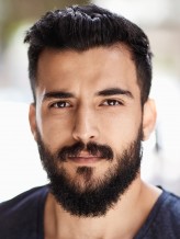 Phoenix Raei fotoğrafı