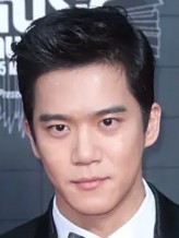 Kang Hong-Seok fotoğrafı