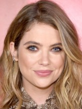 Ashley Benson fotoğrafı