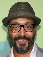 Jesse L. Martin fotoğrafı