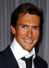 Geoffrey Moore fotoğrafı