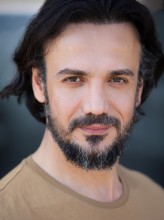 Devrim Evin fotoğrafı