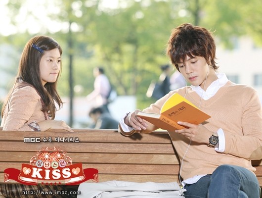 Playful Kiss Fotoğrafı