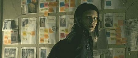 Ejderha Dövmeli Kız Fotoğrafı