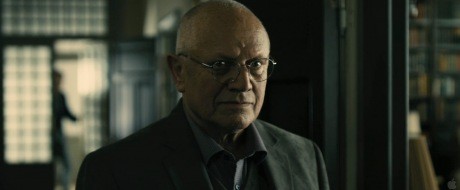 Ejderha Dövmeli Kız Fotoğrafı