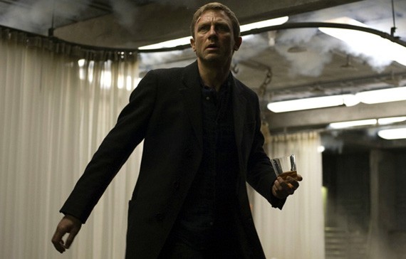 Ejderha Dövmeli Kız Fotoğrafı