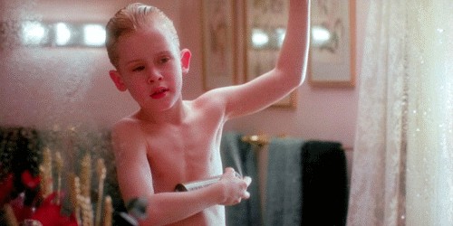 Evde Tek Başına Fotoğrafı