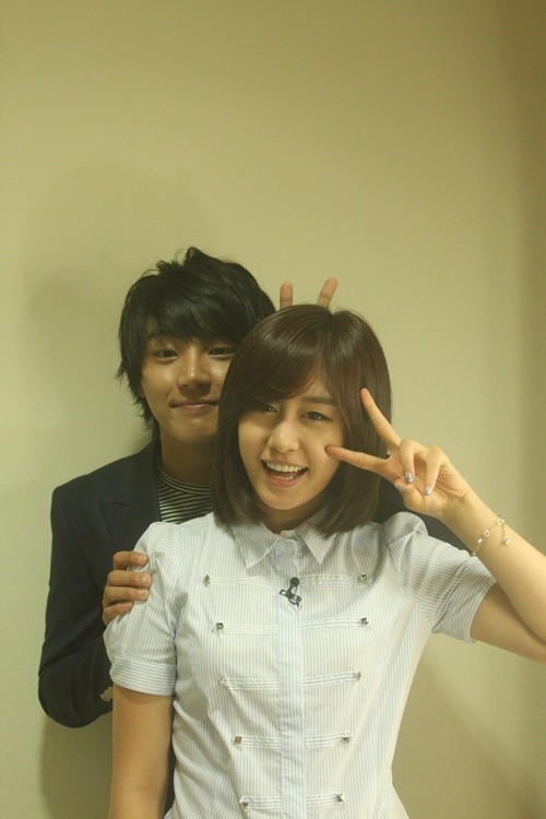 T-ara And Yoon Si-yoon's Bubibubi Fotoğrafları 5