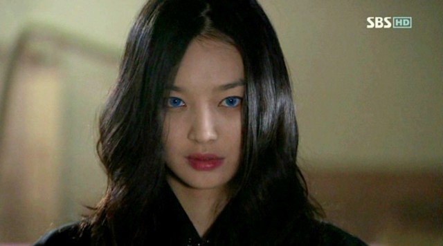 Kız Arkadaşım Dokuz Kuyruklu Bir Tilki Fotoğrafı