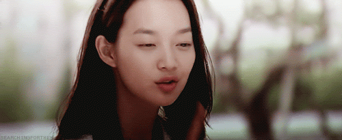 Kız Arkadaşım Dokuz Kuyruklu Bir Tilki Fotoğrafı