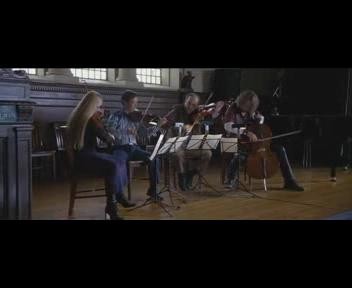 Sesini Duyur Fotoğrafı