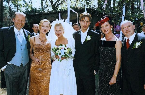 Zwei Affären Und Eine Hochzeit Fotoğrafı