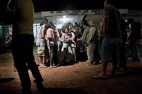 Captive Fotoğrafı