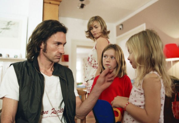 Annas Alptraum Kurz Nach 6 Fotoğrafı