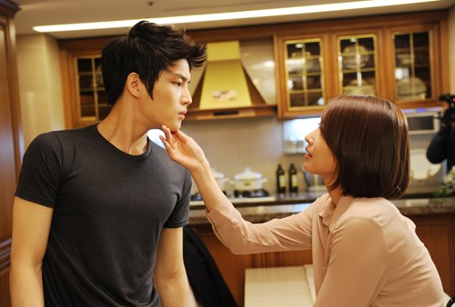 Protect the Boss Fotoğrafları 193