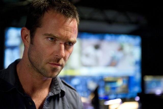 Strike Back Fotoğrafı