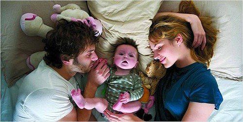 Aramızda Bebek Var Fotoğrafı