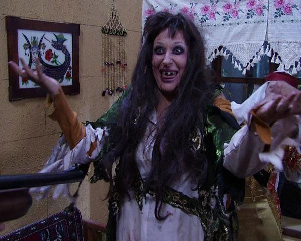 Yalan Dünya Fotoğrafı