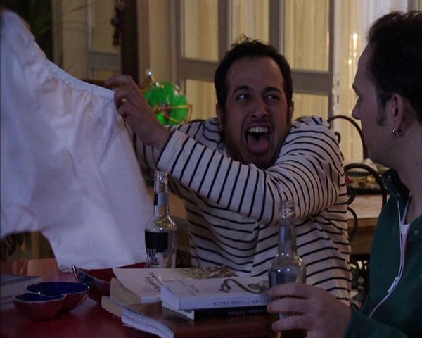 Yalan Dünya Fotoğrafı