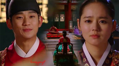 The Moon That Embraces the Sun Fotoğrafı