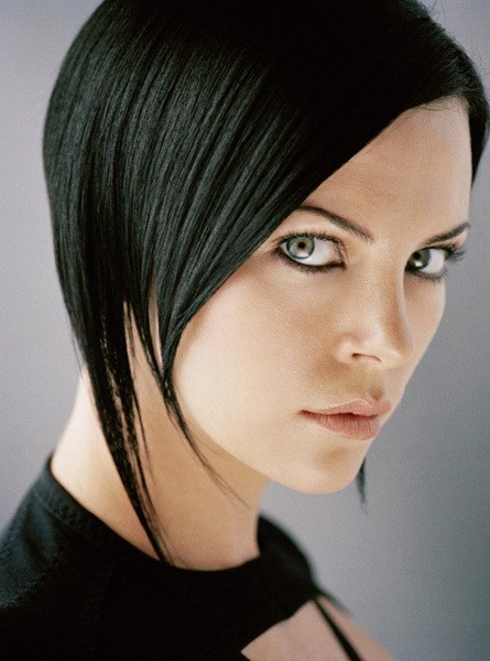 Aeon Flux: Gelecek Flux'ta fotoğrafı