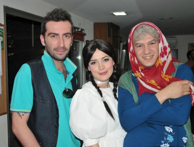 İnsanlar Alemi Fotoğrafı
