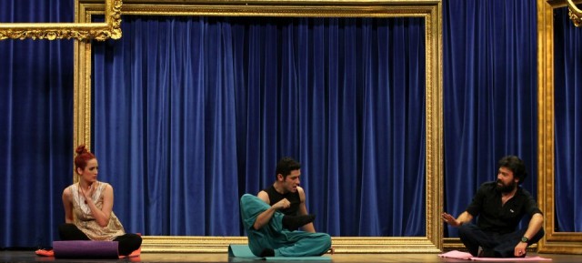 İnsanlar Alemi Fotoğrafı