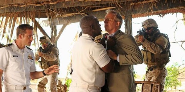 Last Resort Sezon 1 Fotoğrafı