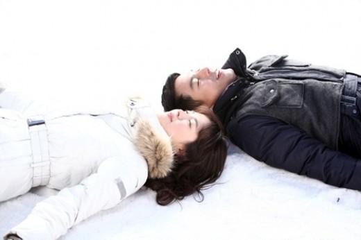 Wind Blows in Winter Fotoğrafı