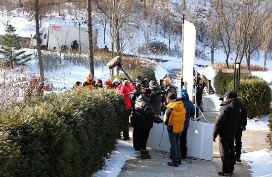 Wind Blows in Winter Fotoğrafı