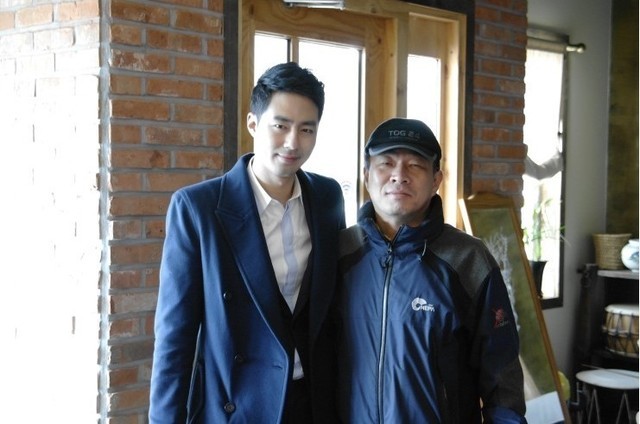 Wind Blows in Winter Fotoğrafı