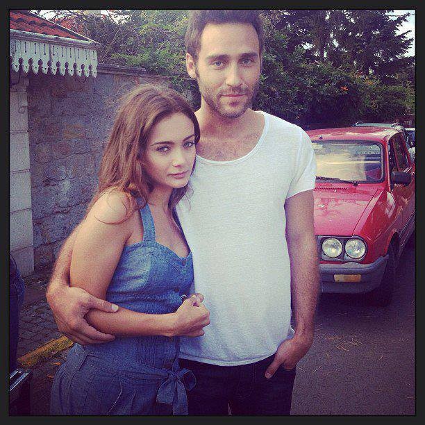 Bir Aşk Hikayesi Sezon 1 Fotoğrafı