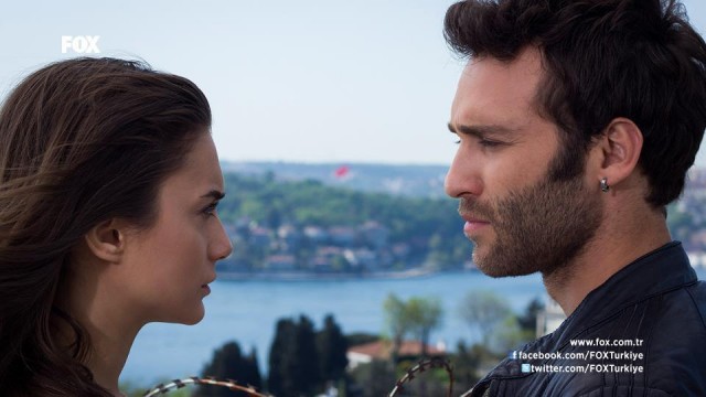 Bir Aşk Hikayesi Sezon 1 Fotoğrafı