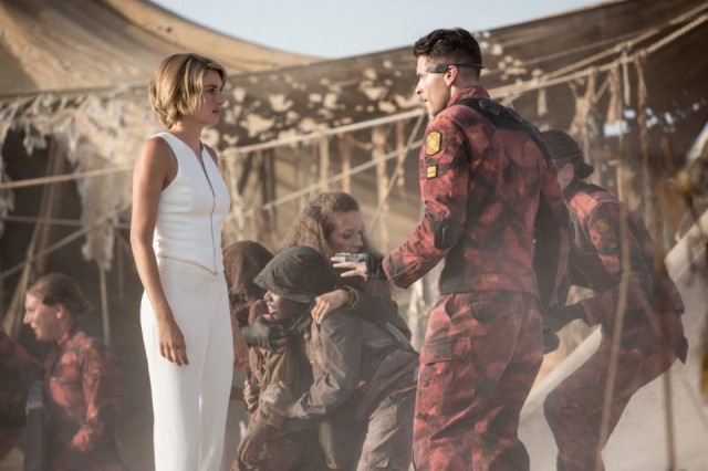 Uyumsuz Serisi: Yandaş Fotoğrafı