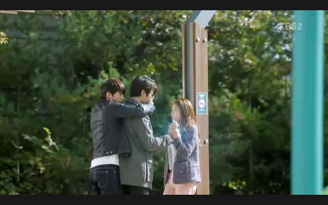 Hi! School - Love On Fotoğrafı