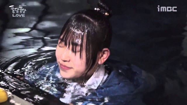 Splash Splash LOVE Fotoğrafı