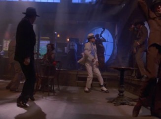 Ay Dansı Fotoğrafı