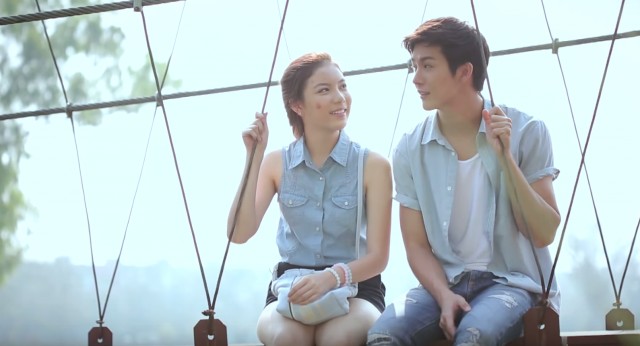 Ugly Duckling Series fotoğrafı Ugly Duckling Series fotoğrafı