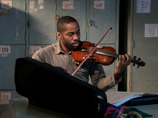 Keman Öğretmeni Fotoğrafı