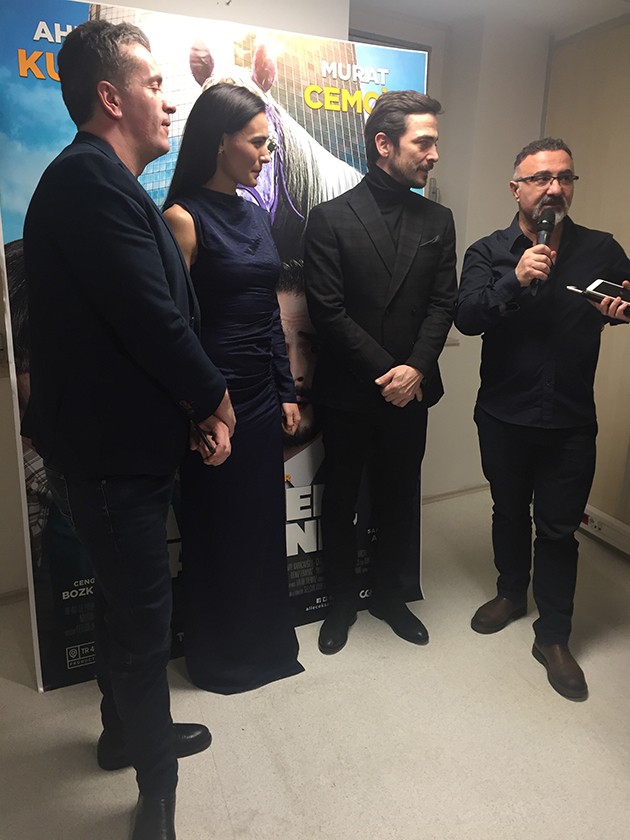 Ailecek Şaşkınız Fotoğrafı