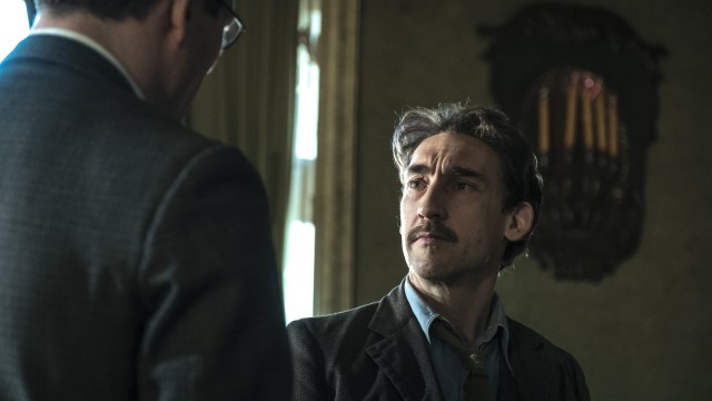 Mr. Jones Fotoğrafı