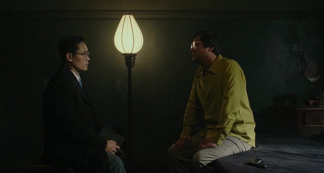 The Man Standing Next Fotoğrafı