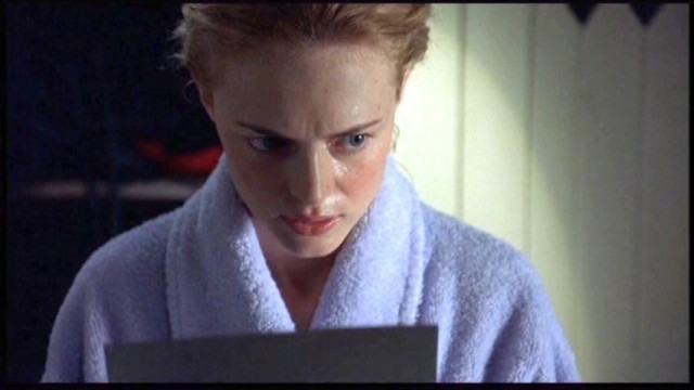 Ölümün Kollarında Fotoğrafı