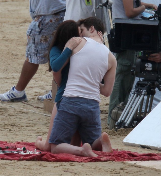 Alacakaranlık Efsanesi: Şafak Vakti Bölüm 1 Fotoğrafı